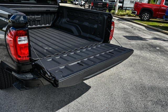 new 2025 GMC Canyon car