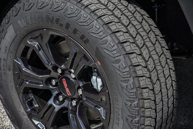 new 2025 GMC Canyon car