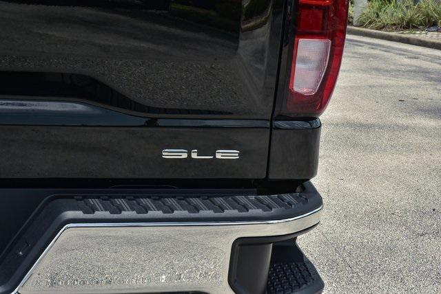 new 2025 GMC Sierra 1500 car, priced at $51,986