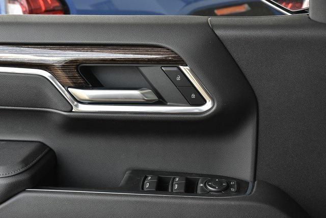 new 2025 GMC Sierra 1500 car, priced at $51,986