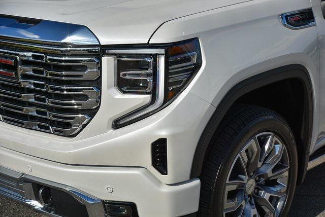 new 2025 GMC Sierra 1500 car, priced at $79,045