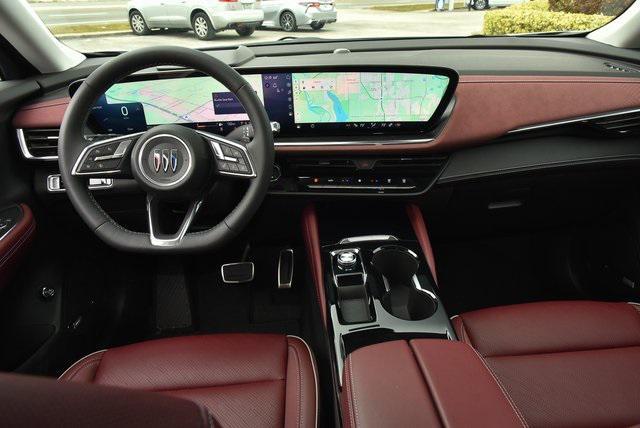used 2025 Buick Envision car, priced at $40,900