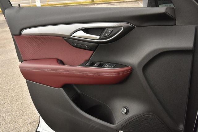used 2025 Buick Envision car, priced at $40,900