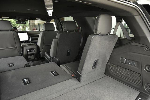 new 2025 GMC Yukon car, priced at $76,744