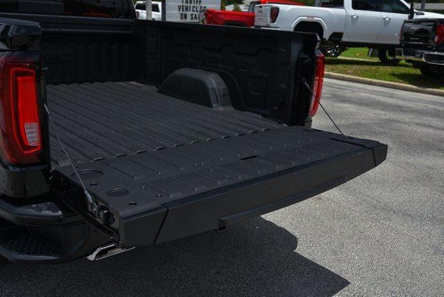 new 2025 GMC Sierra 1500 car, priced at $75,072