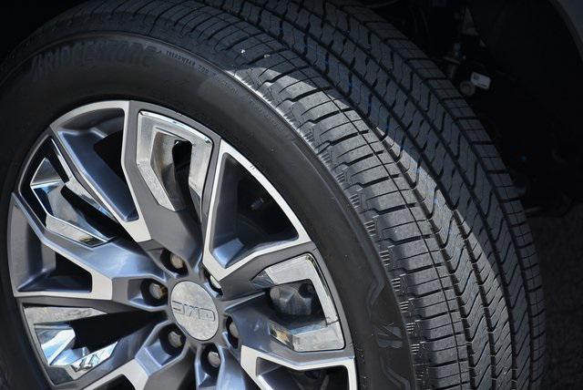 new 2025 GMC Sierra 1500 car, priced at $75,072