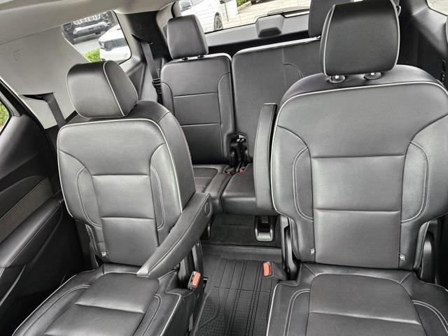 used 2020 Chevrolet Traverse car, priced at $32,538