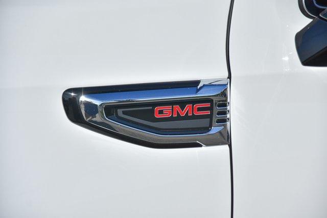 new 2025 GMC Yukon XL car, priced at $79,230