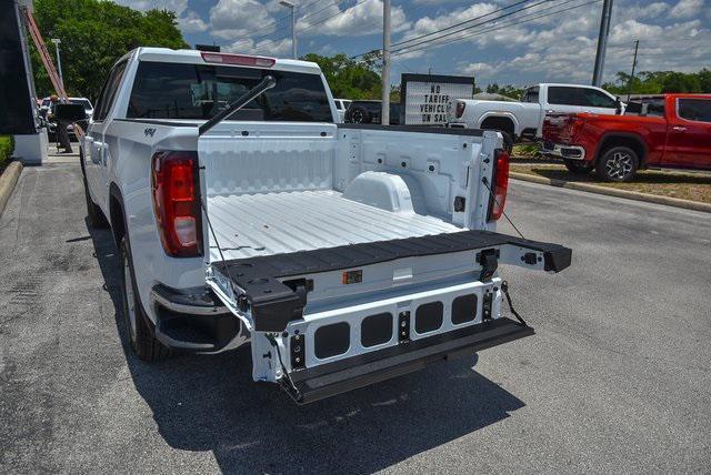 new 2025 GMC Sierra 1500 car, priced at $57,060