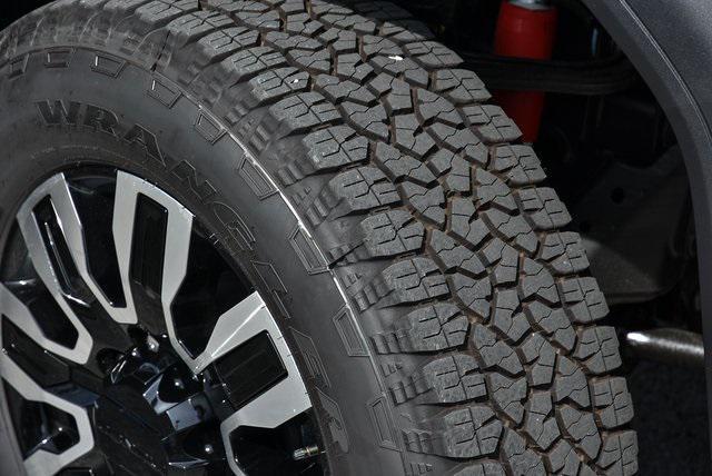 new 2025 GMC Sierra 2500 car