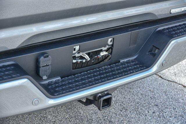 new 2025 GMC Canyon car