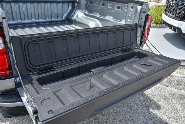 new 2025 GMC Canyon car