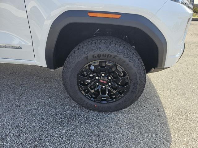 new 2026 GMC Canyon car, priced at $39,805