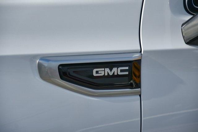 new 2024 GMC Yukon XL car, priced at $96,410