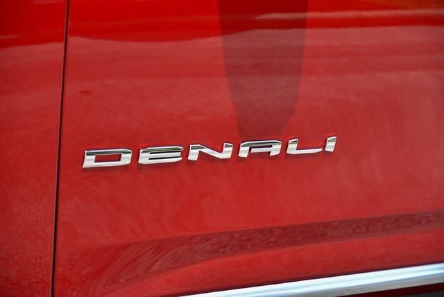 new 2025 GMC Yukon XL car, priced at $91,686