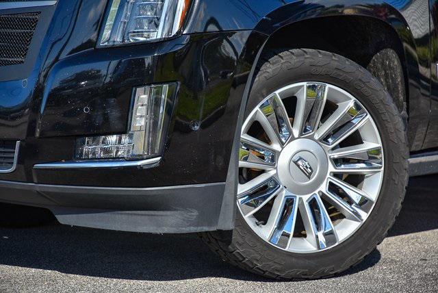 used 2019 Cadillac Escalade car, priced at $37,900