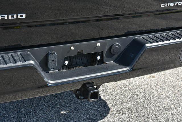 used 2024 Chevrolet Silverado 1500 car, priced at $35,592