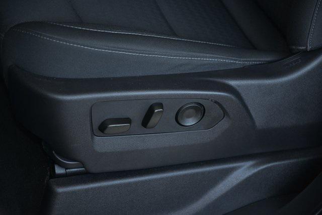 used 2024 Chevrolet Silverado 1500 car, priced at $35,592