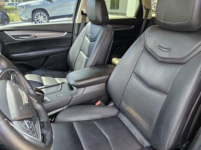 used 2017 Cadillac XT5 car, priced at $11,995
