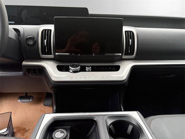 new 2025 Ford Expedition Max car, priced at $67,385