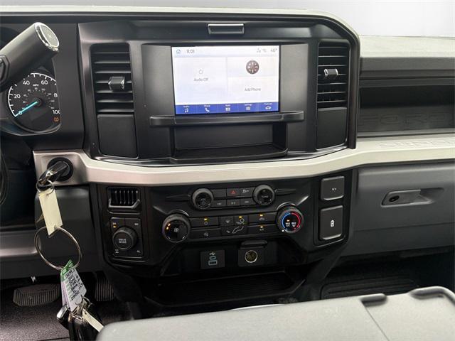 new 2025 Ford F-250 car, priced at $46,660