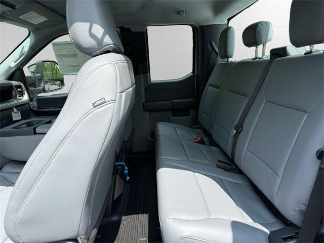 new 2025 Ford F-250 car, priced at $47,960