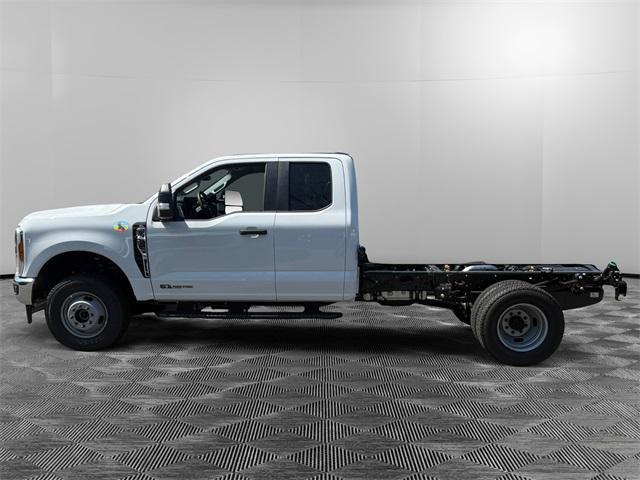 new 2025 Ford F-350 car, priced at $72,330