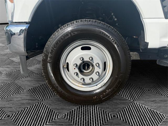 new 2025 Ford F-350 car, priced at $71,940