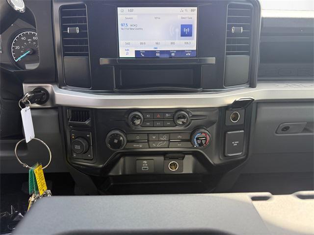 new 2025 Ford F-350 car, priced at $61,870
