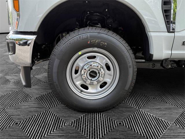 new 2025 Ford F-250 car, priced at $62,080
