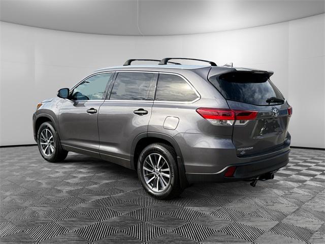 used 2018 Toyota Highlander car, priced at $23,192