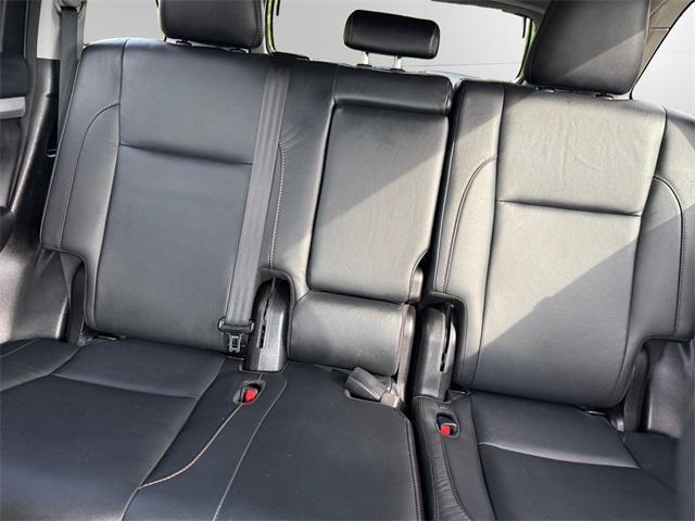 used 2018 Toyota Highlander car, priced at $23,192