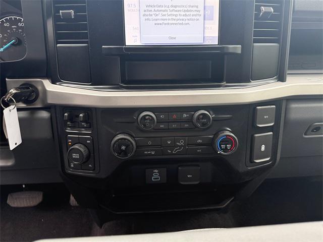 new 2025 Ford F-350 car, priced at $58,040