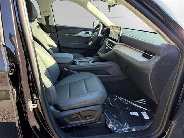 new 2025 Ford Explorer car, priced at $45,355