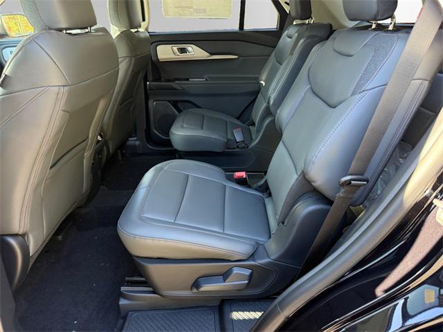 new 2025 Ford Explorer car, priced at $45,355