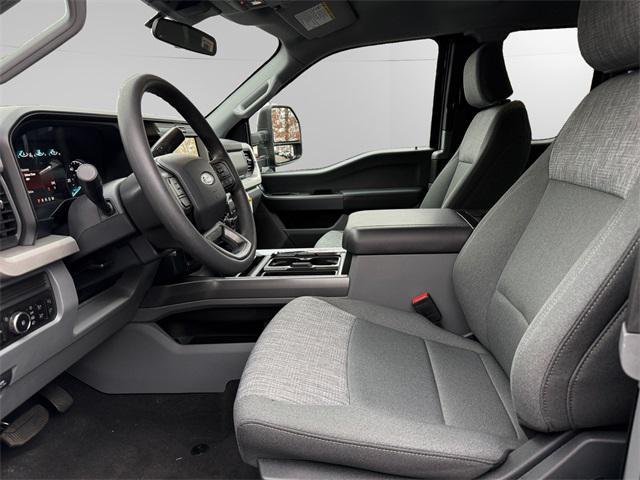 new 2025 Ford F-350 car, priced at $70,520