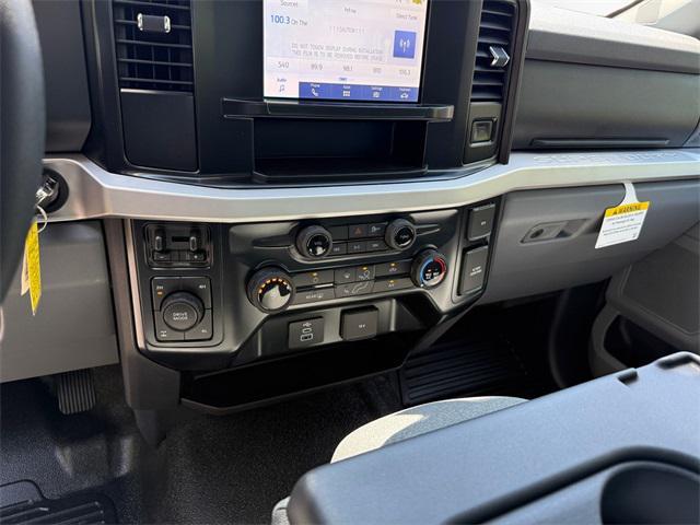 new 2025 Ford F-250 car, priced at $51,990