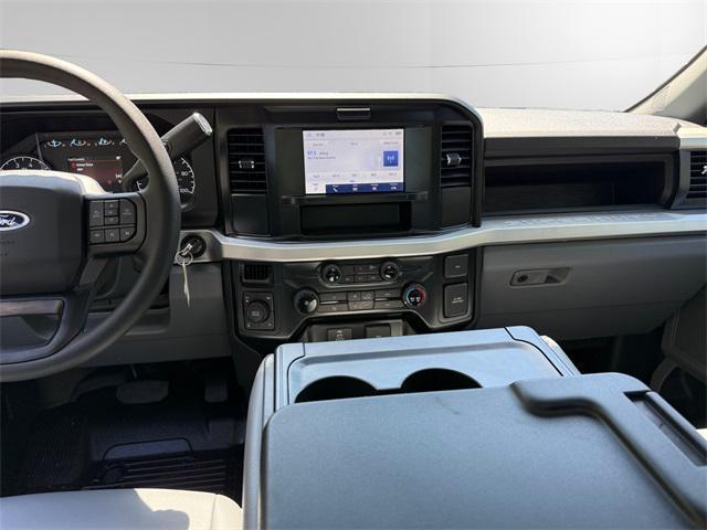 new 2025 Ford F-250 car, priced at $49,340