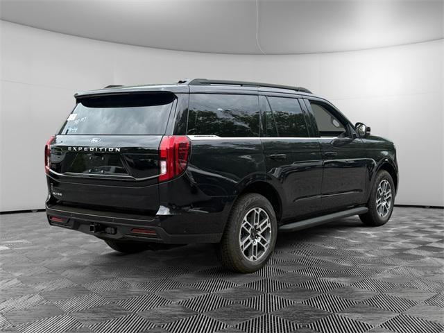new 2025 Ford Expedition car, priced at $68,999