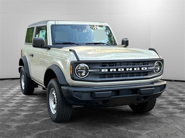 new 2025 Ford Bronco car, priced at $41,639