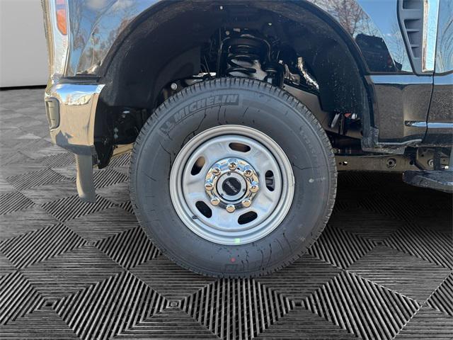 new 2025 Ford F-250 car, priced at $59,706