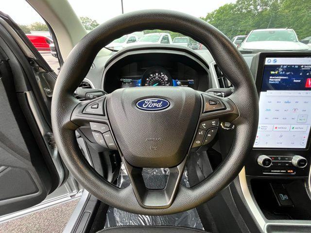 used 2024 Ford Edge car, priced at $32,528