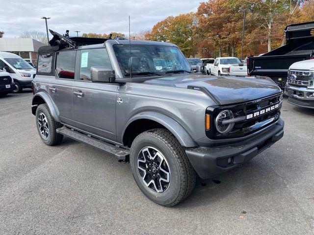 new 2024 Ford Bronco car, priced at $49,630