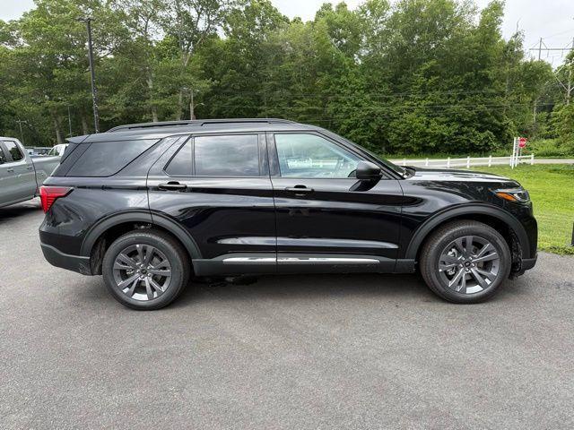 new 2025 Ford Explorer car, priced at $49,880