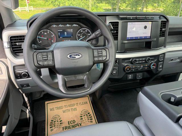 new 2024 Ford F-350 car, priced at $42,595
