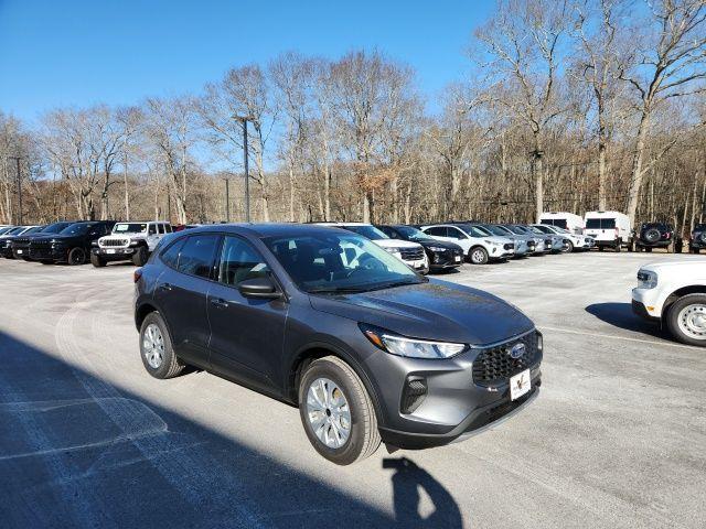 new 2025 Ford Escape car, priced at $31,040