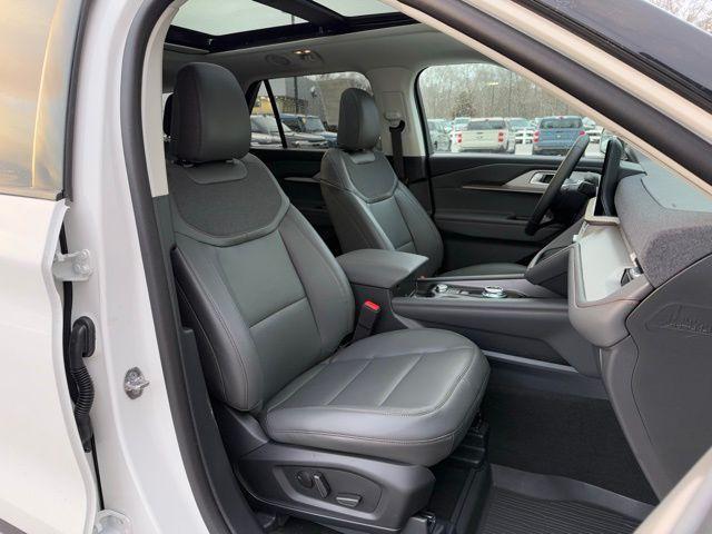 new 2025 Ford Explorer car, priced at $50,055