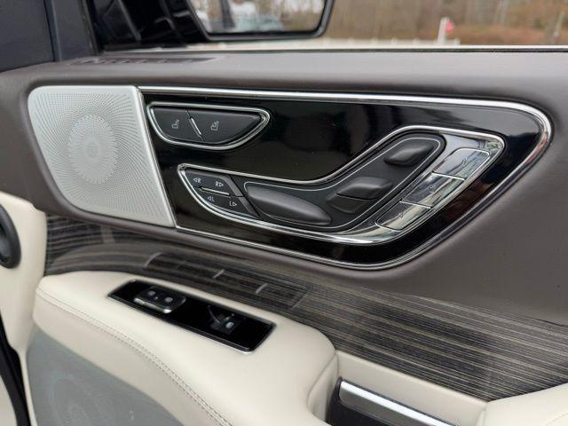 used 2022 Lincoln Navigator car, priced at $57,999