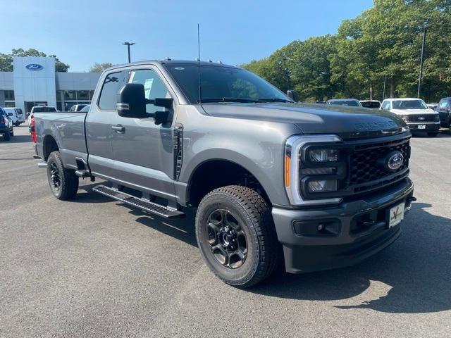 new 2023 Ford F-250 car, priced at $61,854