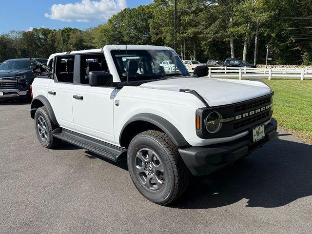 new 2025 Ford Bronco car, priced at $45,800